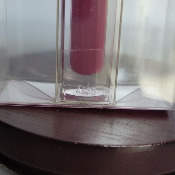 HUDA BEAUTY - Demi Matte Liquid Lipstick - Passionista - Picture 7 of 7